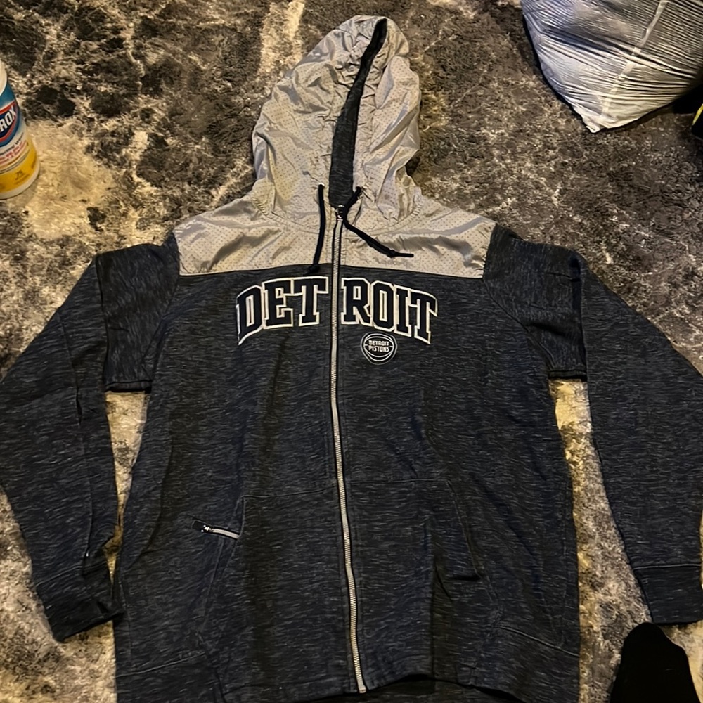 Pistons zip up hoodie